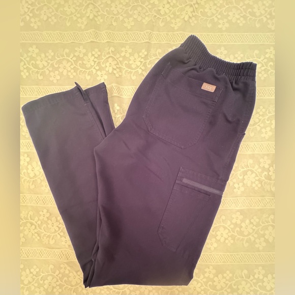 Figs Yola Scrub Pants - Picture 2 of 5